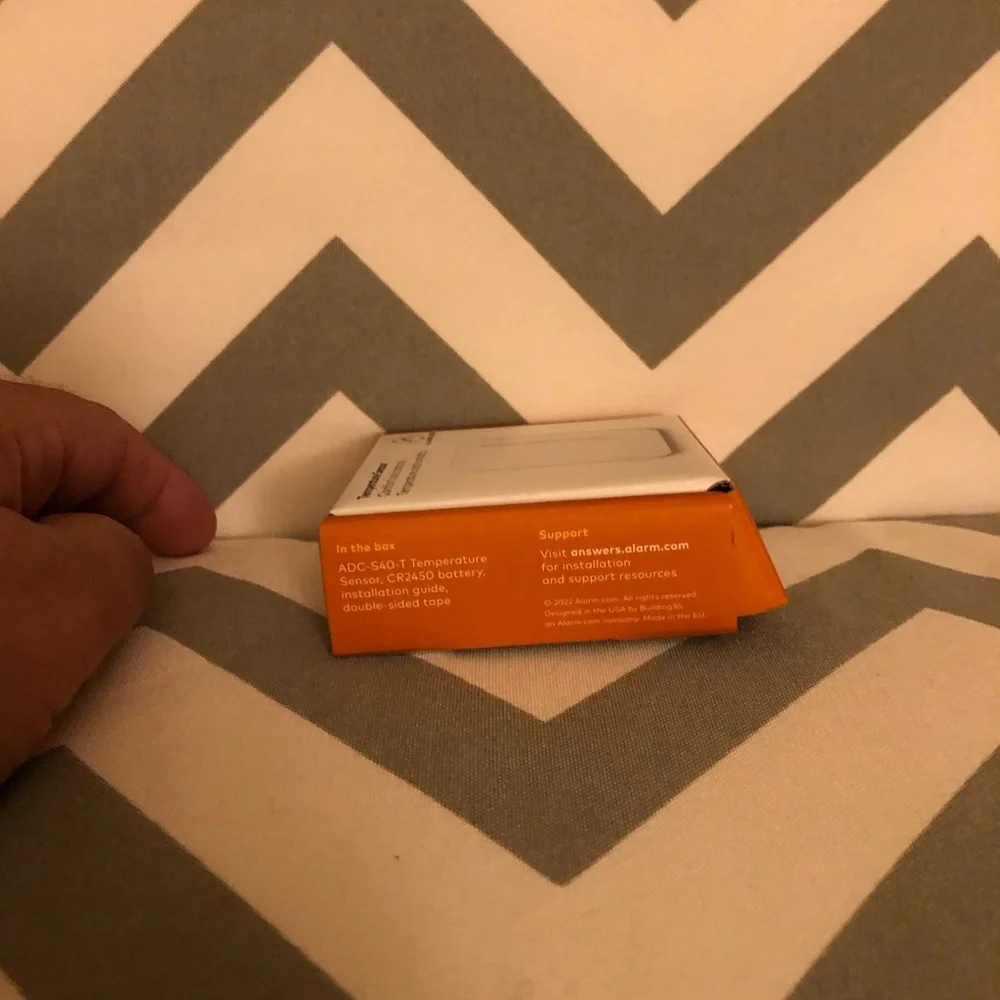 Temperature & Humidity Sensor - Picture 6 of 8